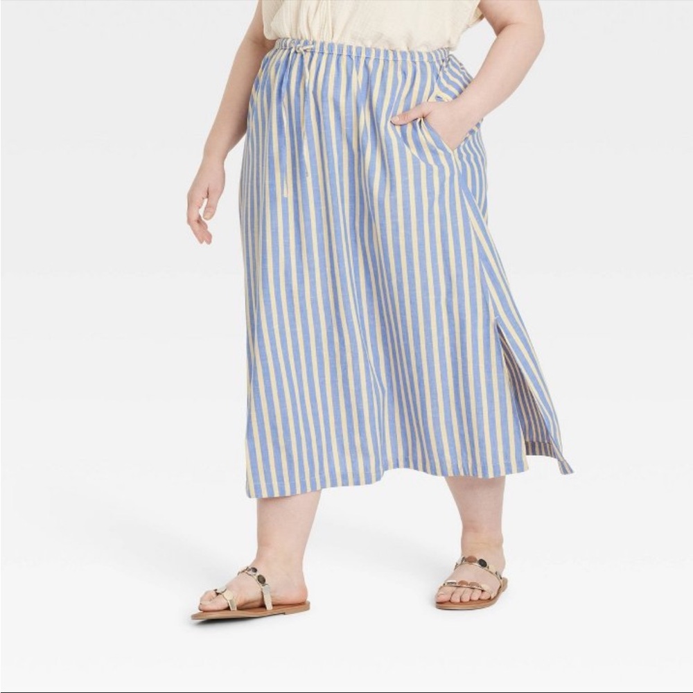 Universal Thread Blue and White A-Line Midi Skirt with Slit